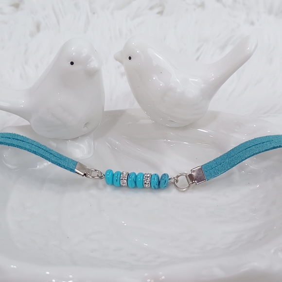 Boutique Turquoise Bracelet - Picture 2 of 8